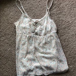 Floral flowing tank